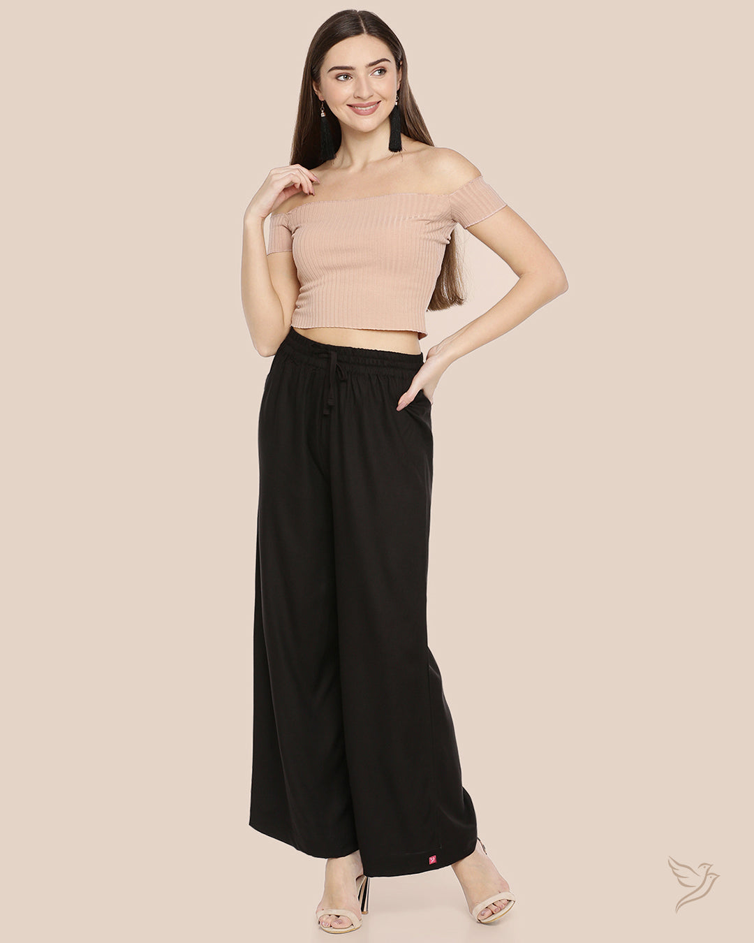 Stylish Carbon Black Women Solid Wide Leg Palazzo