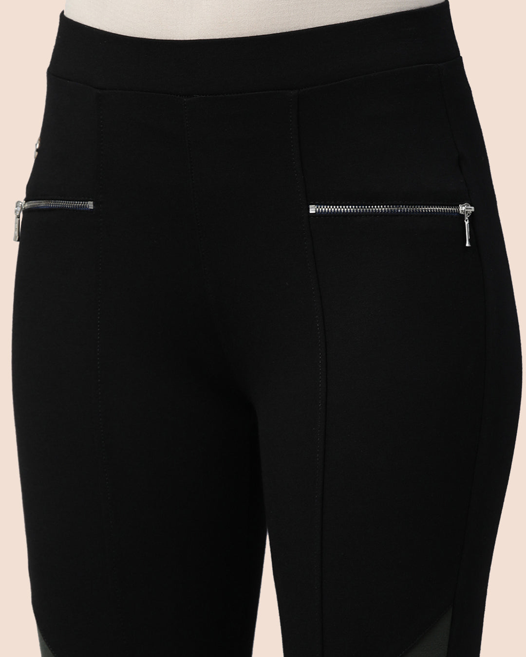 Comfortable Black & Green Women Zipped Treggings